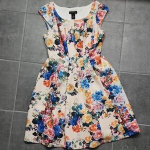 Robbie Bee Multicolor Floral Dress